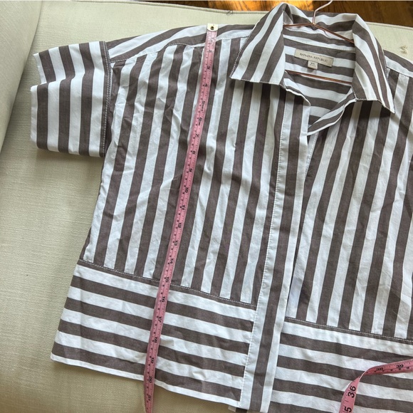 Banana Republic Brown and White Button Down Shirt - Picture 16 of 16